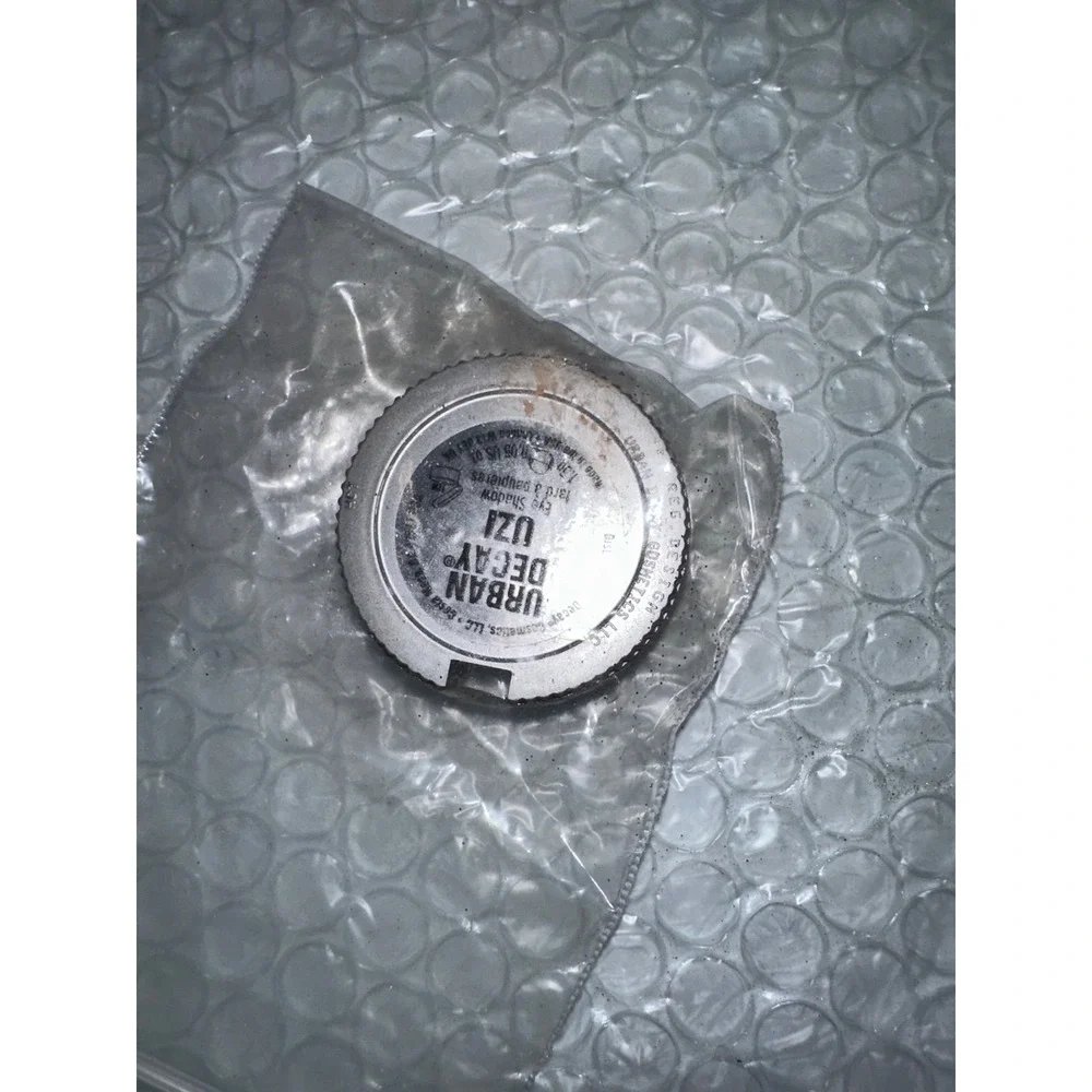 Urban Decay‎ Eyeshadow UZI